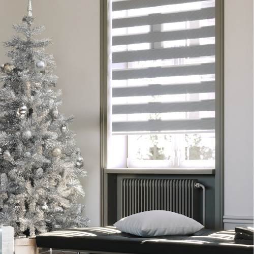 Un Noël cocooning avec des stores jour nuit gris-1